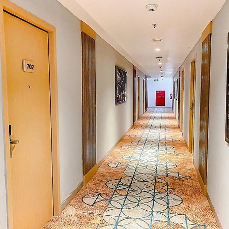 Pop! Hotel Solo Εξωτερικό φωτογραφία